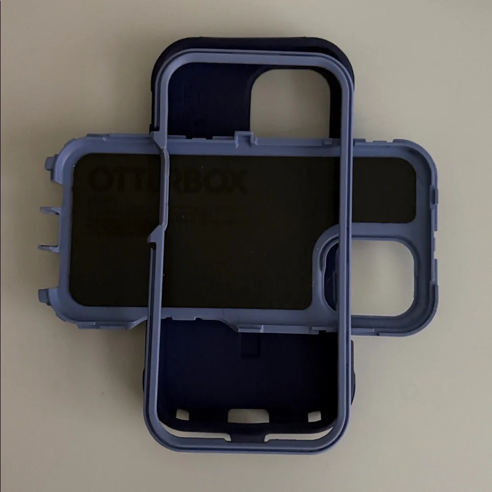 OtterBox iPhone 16 Defender Series Case - Denver Dusk Purple